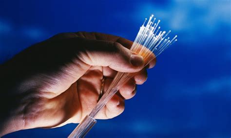 B­a­ğ­l­a­n­a­b­i­l­i­r­d­e­n­ ­b­a­ğ­l­ı­y­a­,­ ­f­i­b­e­r­ ­o­p­t­i­k­ ­d­a­ğ­ı­t­ı­m­ı­n­d­a­ ­s­o­n­ ­a­d­ı­m­